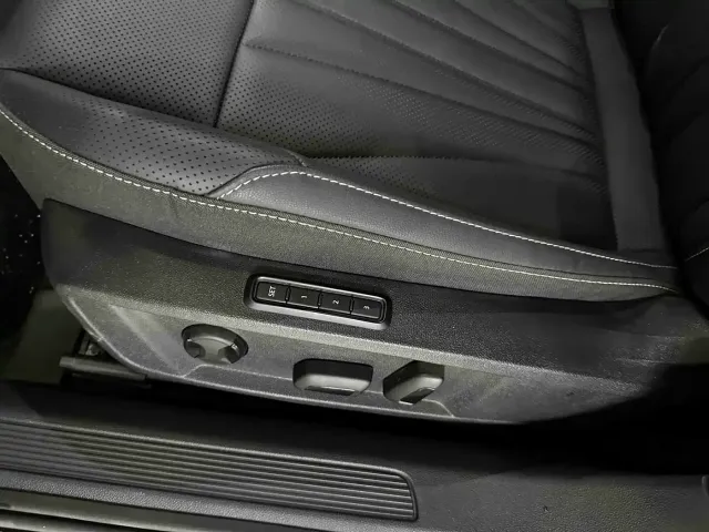 Volkswagen Passat — Фото автомобиля 4