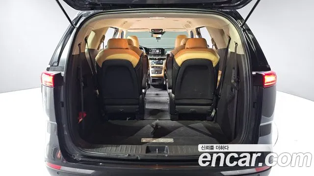 Kia Carnival Generation 4 — Фото автомобиля 20