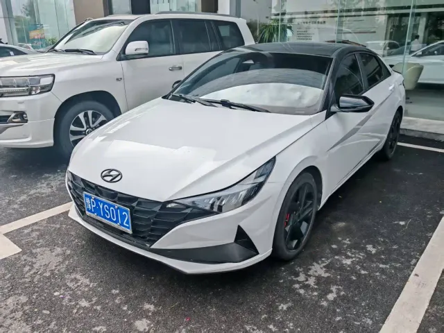 Фотография автомобиля — Hyundai Elantra
