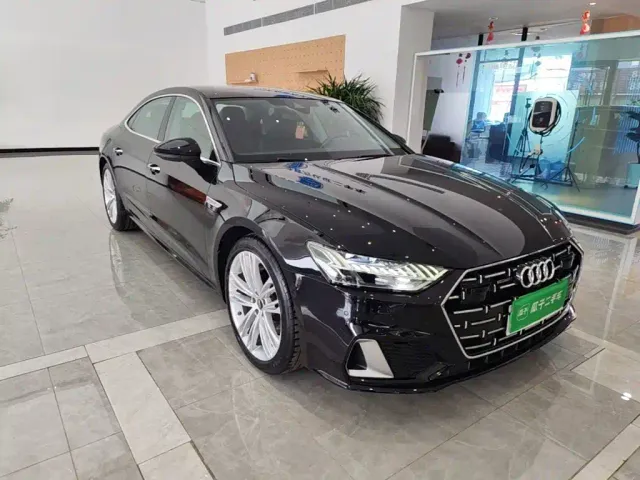 Audi A7L — Фото автомобиля 3