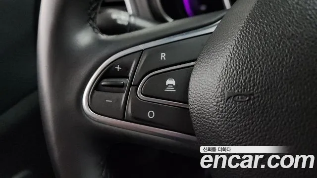 Renault-KoreaSamsung QM6 Новый QM6 2.0 GDe RE Signature 2WD — Фото автомобиля 16