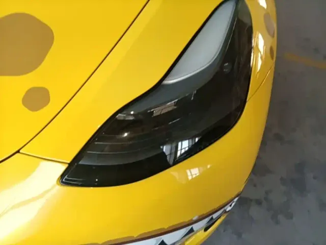 Tesla Model Y — Фото автомобиля 23