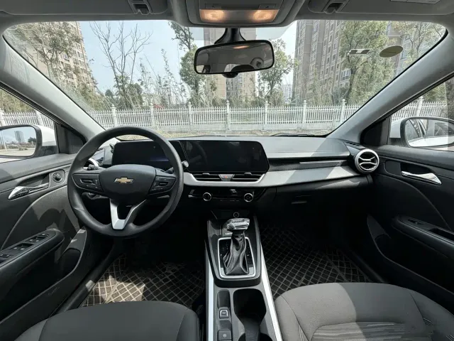 Chevrolet Monza — Фото автомобиля 5