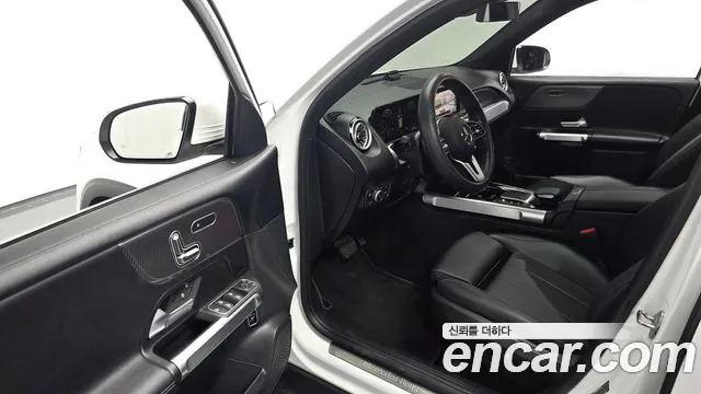 Mercedes-Benz GLB-Class X247 — Фото автомобиля 10