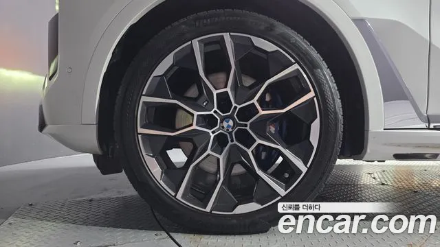 BMW X7 xDrive 40d M Sport 7 мест — Фото автомобиля 5