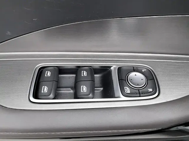 Maxus Dajia 7 — Фото автомобиля 9