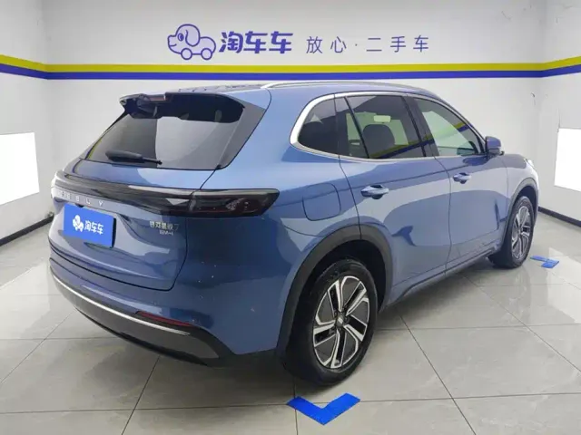 Geely Galaxy Starship 7 EM-i — Фото автомобиля 3