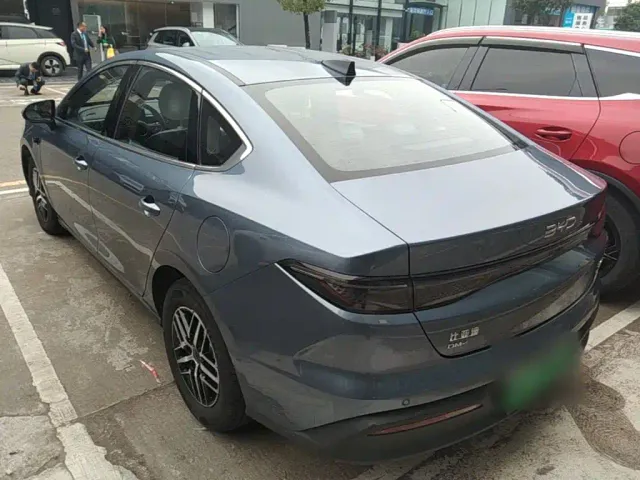 BYD Seal 05 DM-i — Фото автомобиля 4