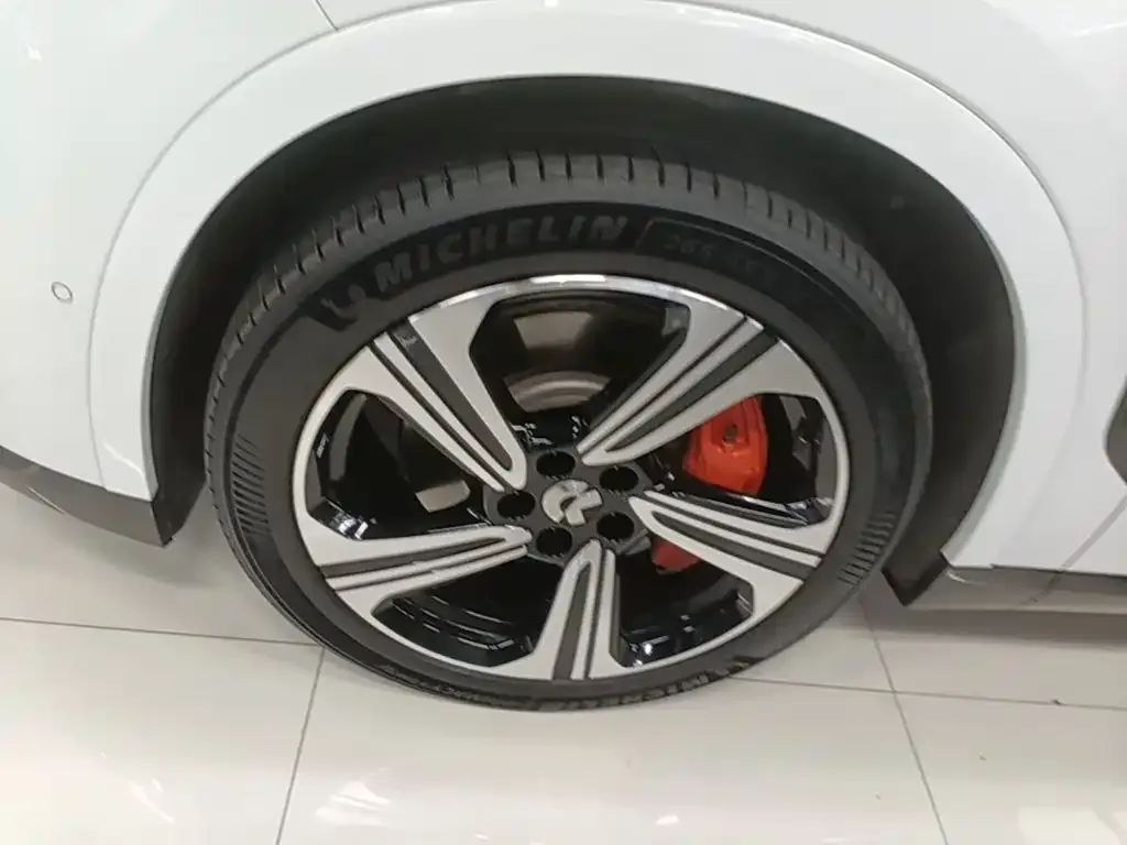 NIO NIO ES8 2025 Model 6-Seat Executive Luxury Edition — Фото автомобиля 22