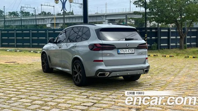 BMW X5 — Фото автомобиля 3