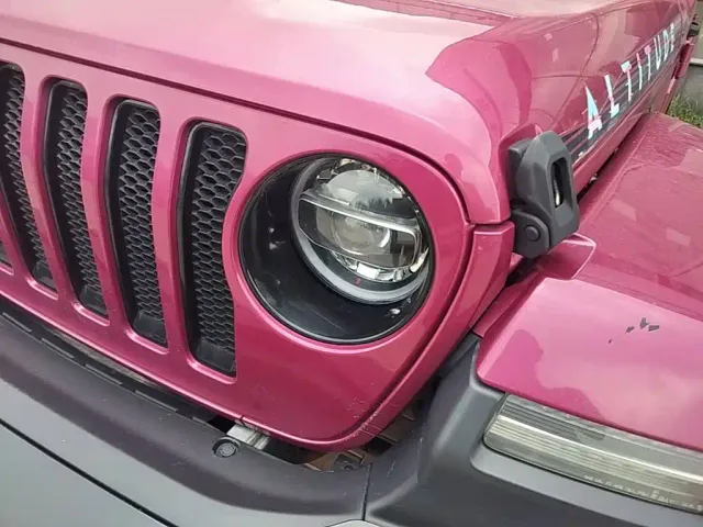 Jeep Wrangler — Фото автомобиля 23