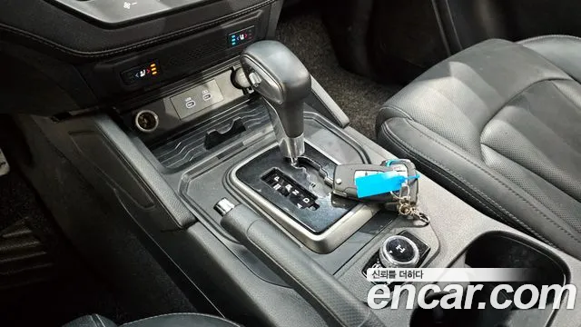 KG_Mobility_Ssangyong Rexton Новый Rexton Sport Дизель 2.2 4WD — Фото автомобиля 9