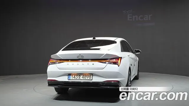 Hyundai Avante CN7 — Фото автомобиля 4
