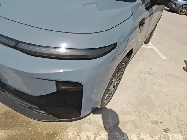Leapmotor B10 — Фото автомобиля 23
