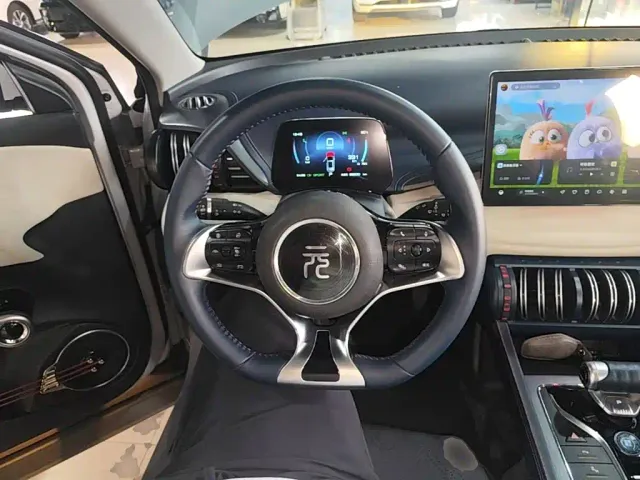 BYD Yuan PLUS — Фото автомобиля 10