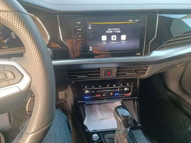 Volkswagen Passat — Фото автомобиля 9