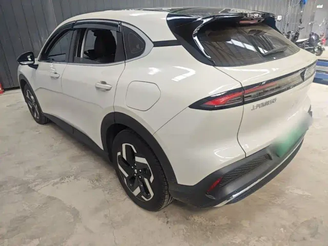 Baojun Yunhai — Фото автомобиля 4