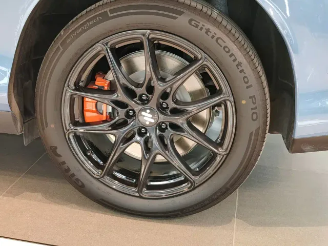 IM Motors LS6 — Фото автомобиля 8