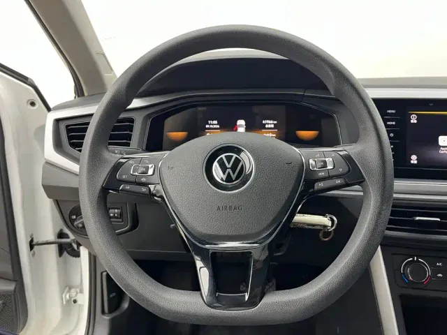 Volkswagen Polo — Фото автомобиля 13