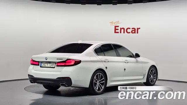 BMW 5 Series G30 — Фото автомобиля 2