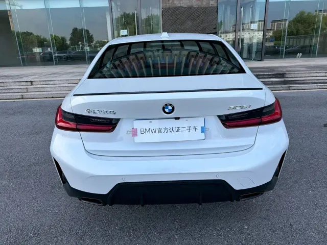 BMW 3 Series — Фото автомобиля 3