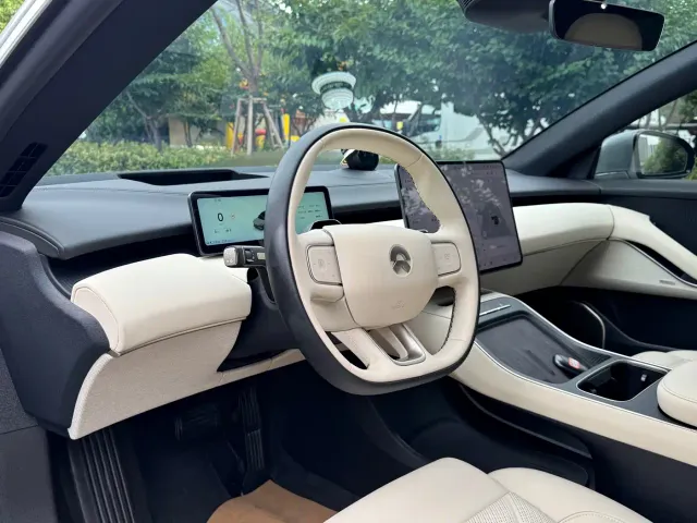 Nio ET5 Touring — Фото автомобиля 11