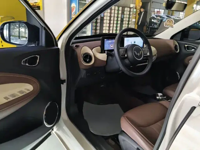 Wuling Bingo — Фото автомобиля 15