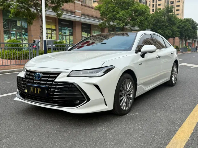 Фотография автомобиля — Toyota Avalon