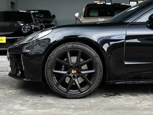 Porsche Panamera — Фото автомобиля 20