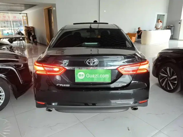 Toyota Camry — Фото автомобиля 5