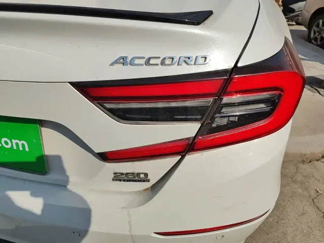 Honda Accord — Фото автомобиля 7
