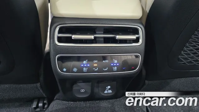 Genesis GV70 2.5T Бензин AWD — Фото автомобиля 19