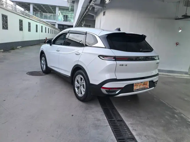 Bestune T90 — Фото автомобиля 10