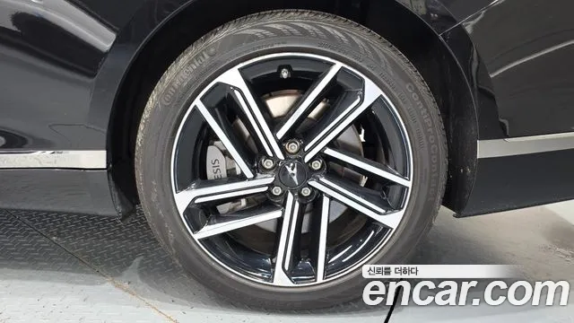 Genesis G80 RG3 — Фото автомобиля 5