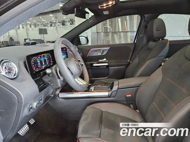 Mercedes-Benz GLA-Class H247 — Фото автомобиля 10
