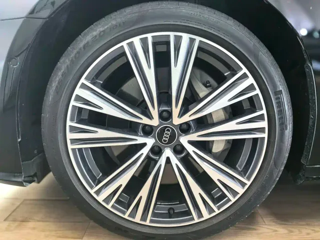 Audi A6L — Фото автомобиля 13