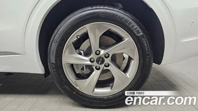 Genesis GV70 2.5T Бензин AWD — Фото автомобиля 20