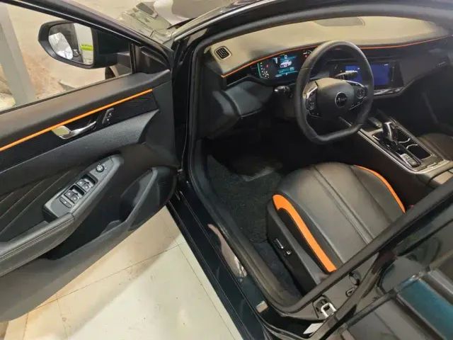 Dongfeng Yixuan MAX — Фото автомобиля 11