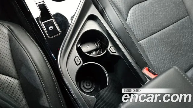 Kia Niro Niro (New) — Фото автомобиля 24