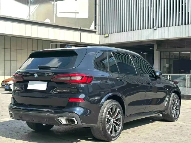 BMW X5 — Фото автомобиля 7
