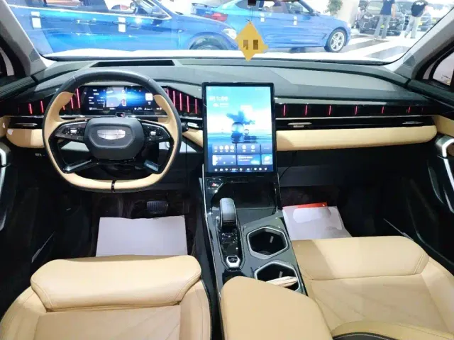 Geely Boyue L — Фото автомобиля 9