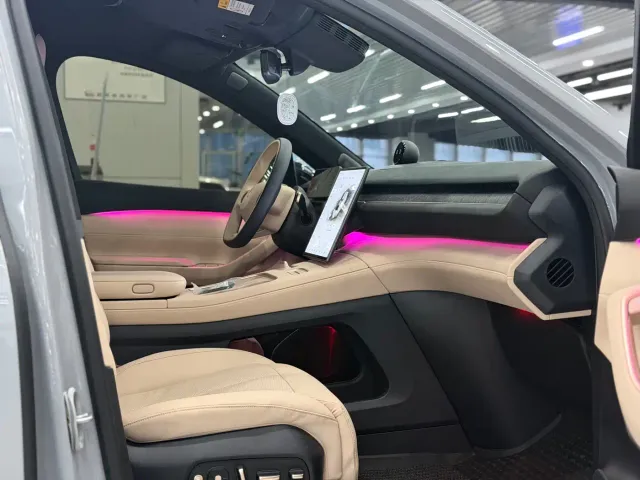 Nio EC7 — Фото автомобиля 9