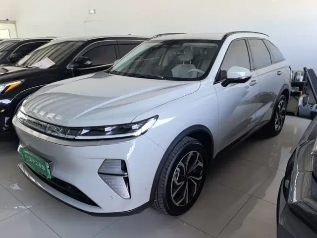 Фотография автомобиля — Haval Xiaolong MAX