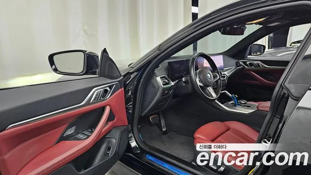 BMW i4 — Фото автомобиля 15