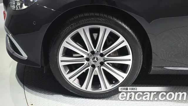 Mercedes-Benz E-Class W213 — Фото автомобиля 5