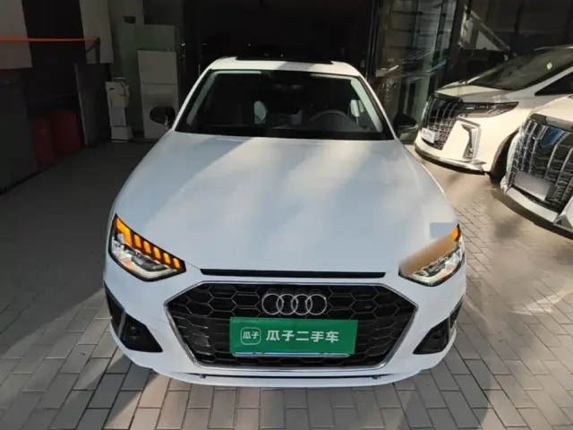 Audi A4L — Фото автомобиля 2