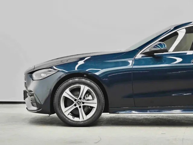 Mercedes-Benz C-Class — Фото автомобиля 10