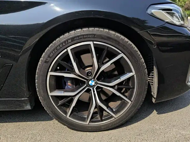 BMW 5 Series — Фото автомобиля 6