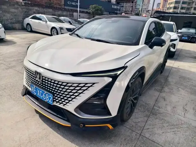 Фотография автомобиля — Changan UNI-T