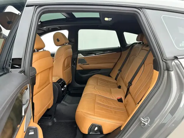 BMW 6 Series Gran Turismo — Фото автомобиля 9